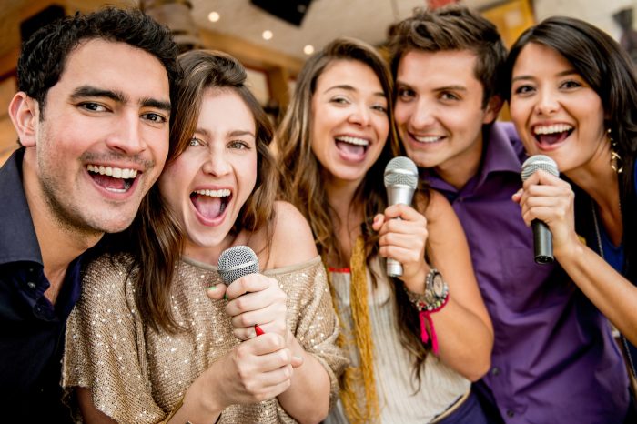 Top 10 de canciones a las que no les puedes decir que no